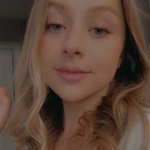 Meet your Posher, Alissa